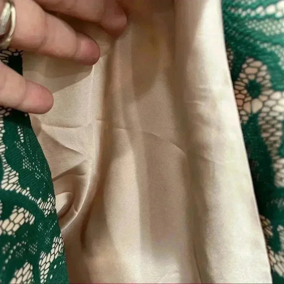 Zara Green Lace Tulip Mini Dress fully lined sleeveless - Picture 11 of 11